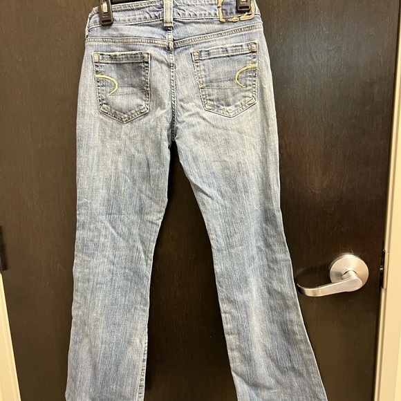 American Eagle Jeans Womens 4 Short Boyfriend 77 Low Rise Light Wash Fade - Picture 7 of 12